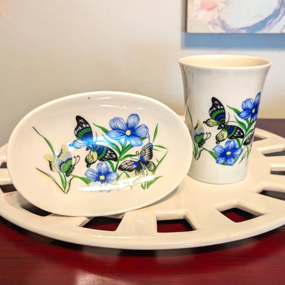 New Butterflies Bathroom Tumbler Or Brush Holder & Soap Dish Flowers Unused